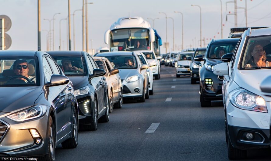 Verkehrsentlastung in der Rush Hour: Weniger Fahrzeuge durch Extraspuren für Fahrgemeinschaften